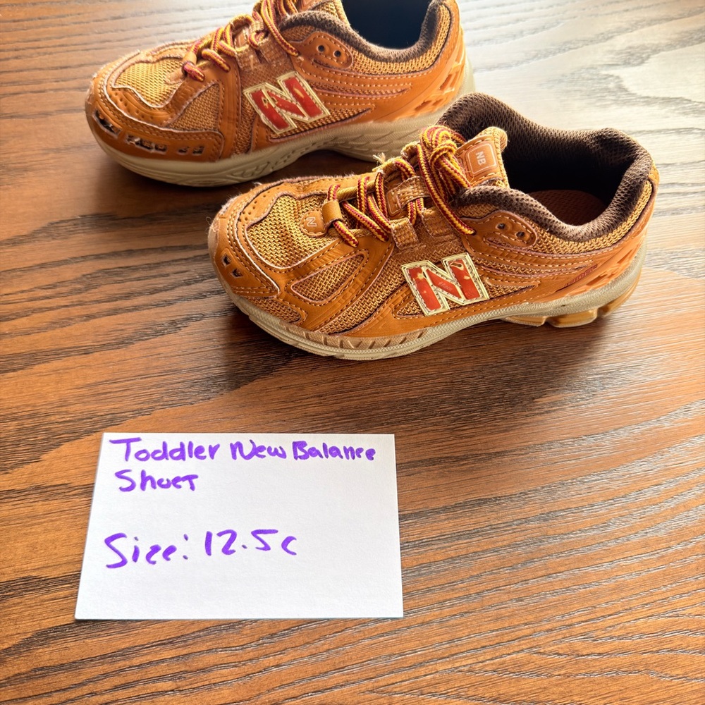 New Balance Kids Sneakers in Orange and Brown